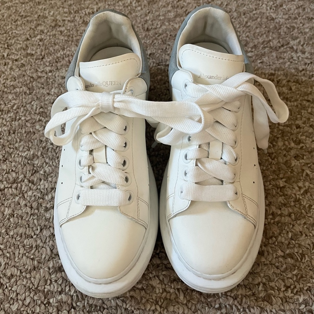 WMNS) Alexander McQueen Oversized Sneaker 'White Dove Grey' 553770WHGP79410 US 8